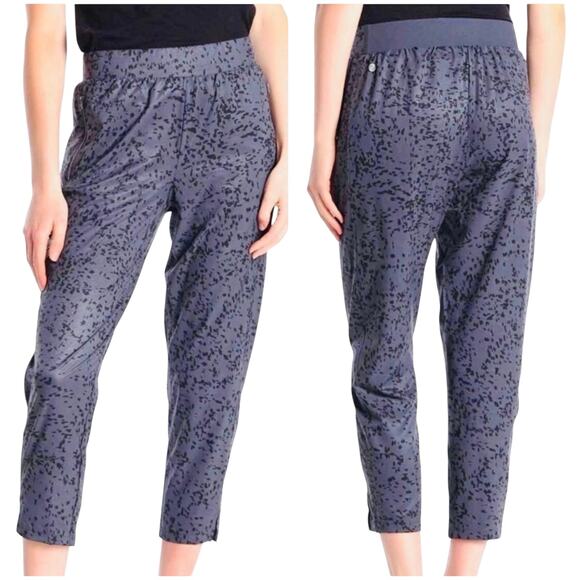 Z by Zella Expression Gray Black Splatter Pants Zip Pocket Cropped Print Medium - Picture 1 of 9